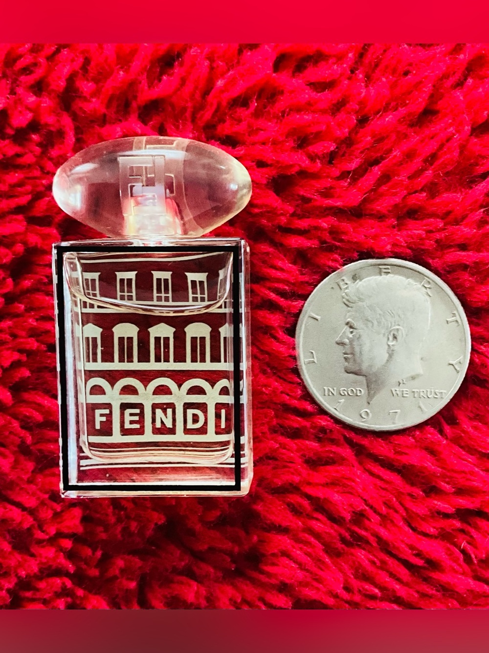 7.5 ml Fendi Palazzo *rare* discontinued perfume